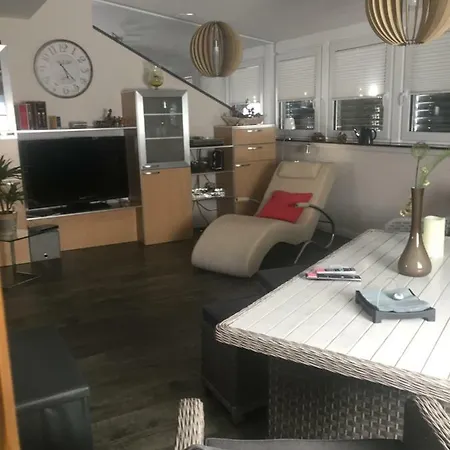 Haus Biene 졸링겐